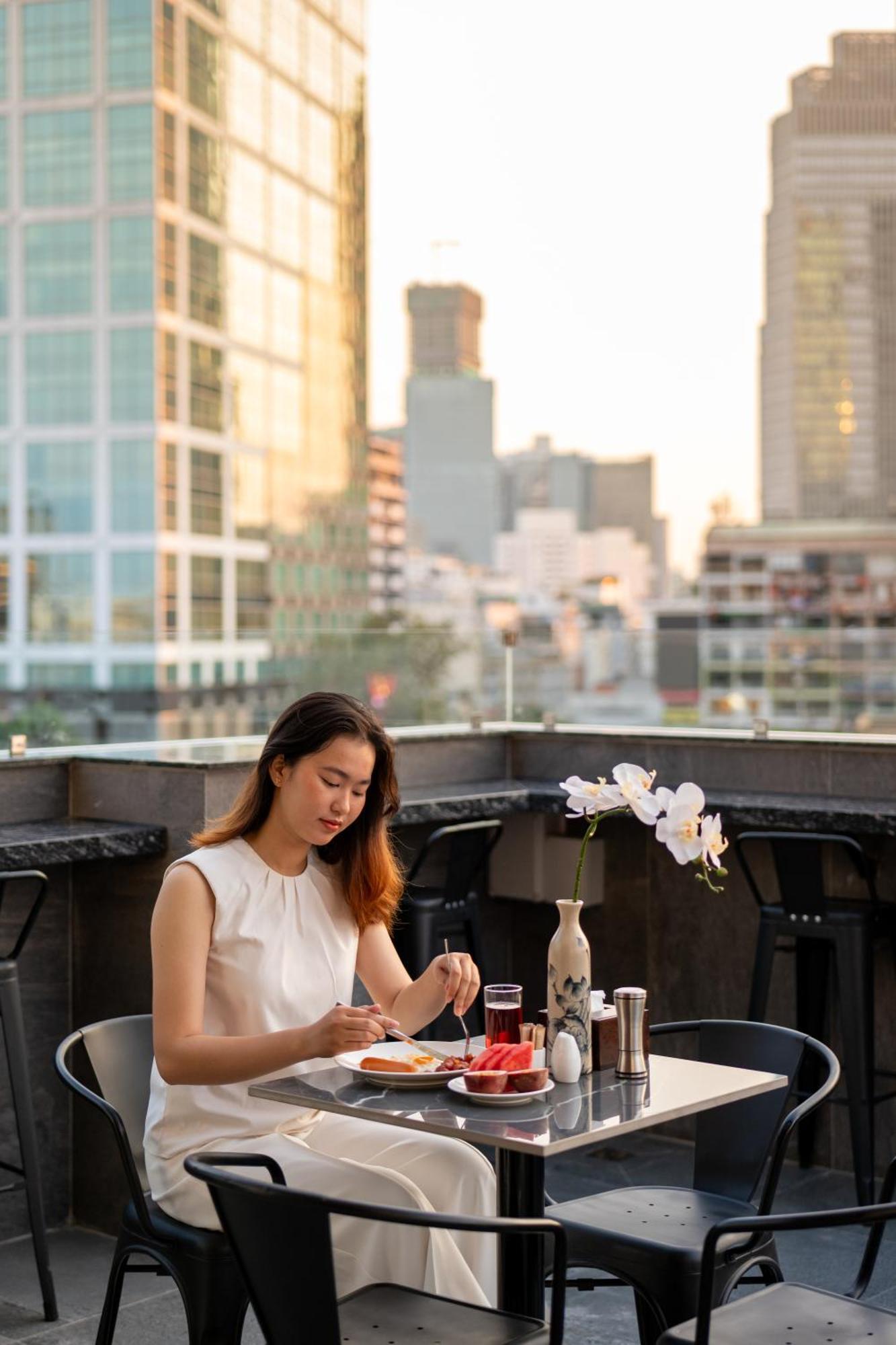 הו צ'י מין סיטי Hato Saigon Boutique Hotel & Rooftop מראה חיצוני תמונה