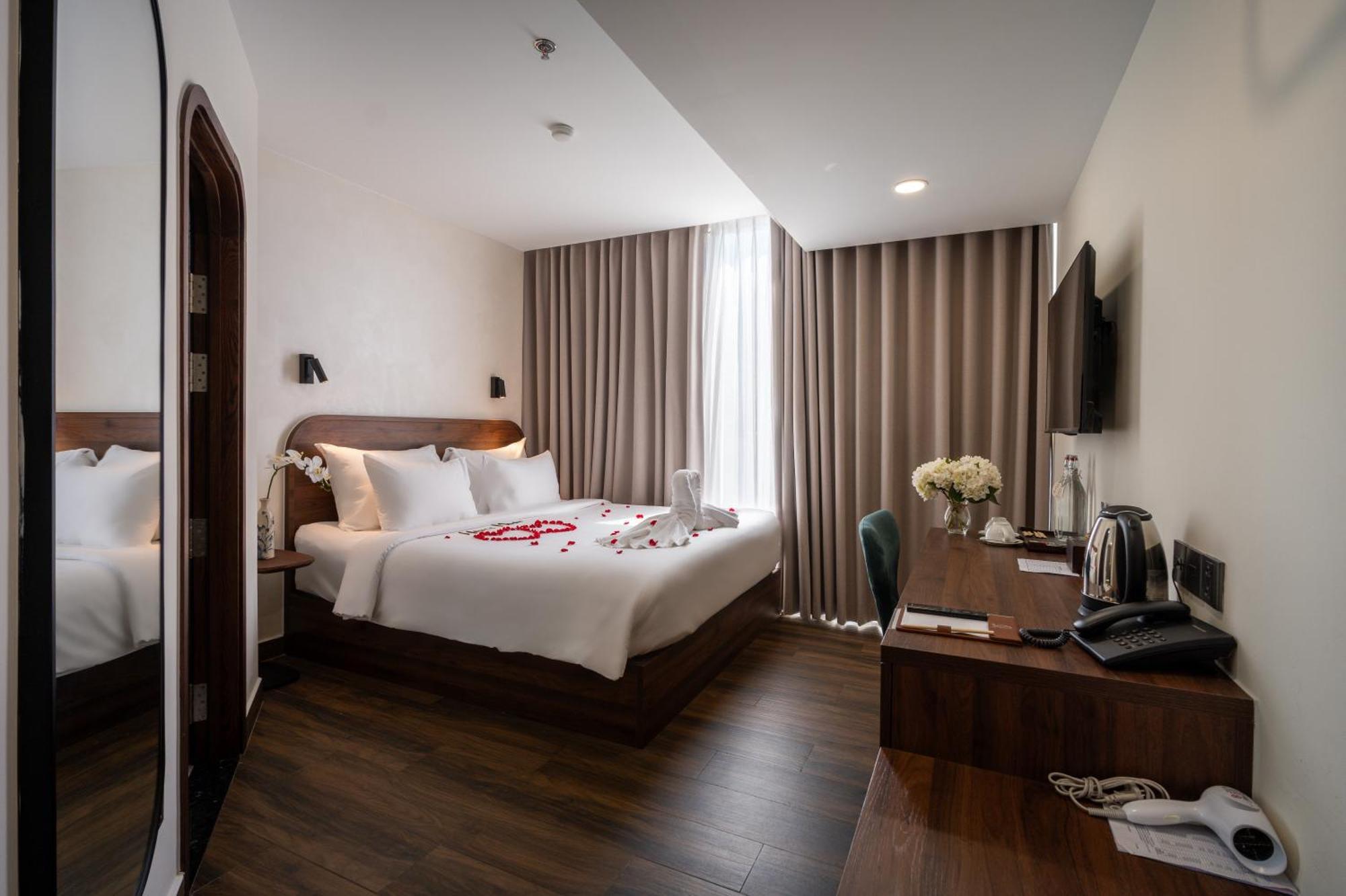 הו צ'י מין סיטי Hato Saigon Boutique Hotel & Rooftop מראה חיצוני תמונה